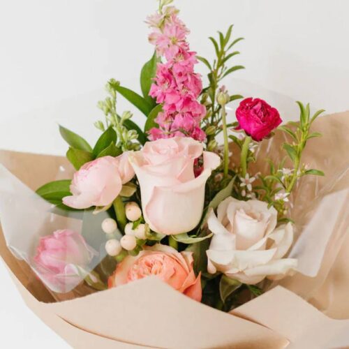 How to Care for Dried and Preserved Flowers to Make Them Last Longer